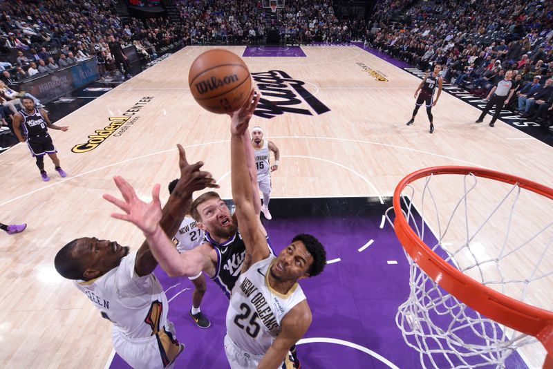 SACRAMENTO, CA - FEBRUARY 8:  Trey Murphy III #25 of the New Orleans Pelicans rebounds the ball during the game against the Sacramento Kings on February 8, 2025 at Golden 1 Center in Sacramento, California. NOTE TO USER: User expressly acknowledges and agrees that, by downloading and or using this Photograph, user is consenting to the terms and conditions of the Getty Images License Agreement. Mandatory Copyright Notice: Copyright 2025 NBAE (Photo by Rocky Widner/NBAE via Getty Images)