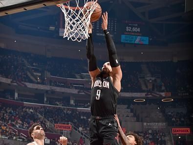 CLEVELAND, OH - DECEMBER 18: Dillon Brooks #9 of the Houston Rockets drives to the basket during the game against the Cleveland Cavaliers on December 18, 2023 at Rocket Mortgage FieldHouse in Cleveland, Ohio. NOTE TO USER: User expressly acknowledges and agrees that, by downloading and/or using this Photograph, user is consenting to the terms and conditions of the Getty Images License Agreement. Mandatory Copyright Notice: Copyright 2023 NBAE (Photo by David Liam Kyle/NBAE via Getty Images)