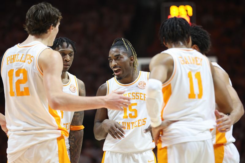 Feb 1, 2025; Knoxville, Tennessee, USA; Tennessee Volunteers guard Jahmai Mashack (15) talks to his team mates during the first half against the Florida Gators at Thompson-Boling Arena at Food City Center. Mandatory Credit: Randy Sartin-Imagn Images