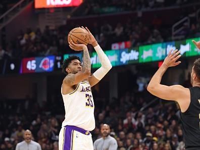 CLEVELAND, OH - NOVEMBER 25: Christian Wood #35 of the Los Angeles Lakers shoots the ball during the game against the Cleveland Cavaliers on November 25, 2023 at Rocket Mortgage FieldHouse in Cleveland, Ohio. NOTE TO USER: User expressly acknowledges and agrees that, by downloading and/or using this Photograph, user is consenting to the terms and conditions of the Getty Images License Agreement. Mandatory Copyright Notice: Copyright 2023 NBAE (Photo by  Lauren Leigh Bacho/NBAE via Getty Images)