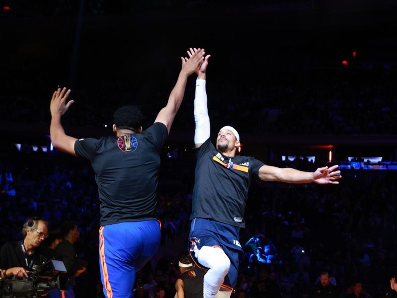 NEW YORK, NY - DECEMBER 3:  Josh Hart #3 of the New York Knicks is introduced before the game against the Orlando Magic during the Emirates NBA Cup on December 3, 2024 at Madison Square Garden in New York City, New York.  NOTE TO USER: User expressly acknowledges and agrees that, by downloading and or using this photograph, User is consenting to the terms and conditions of the Getty Images License Agreement. Mandatory Copyright Notice: Copyright 2024 NBAE  (Photo by Nathaniel S. Butler/NBAE via Getty Images)