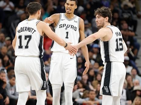 Spurs' Offensive Surge Not Enough Against Dominant 76ers at Wells Fargo