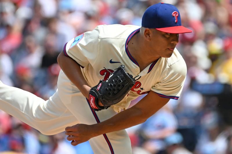 Aug 24, 2025; Philadelphia, Pennsylvania, USA; Philadelphia Phillies pitcher Ranger Suárez (55) throws a pitch during the first inning against the Washington Nationals at Citizens Bank Park. Mandatory Credit: Eric Hartline-Imagn Images