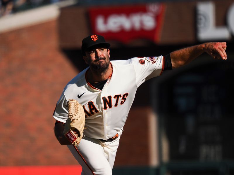 Aug 27, 2023; San Francisco, California, USA; San Francisco Giants relief pitcher Scott Alexander (54) pitches the ball against the Atlanta Braves during the fifth inning at Oracle Park. Mandatory Credit: Kelley L Cox-USA TODAY Sports