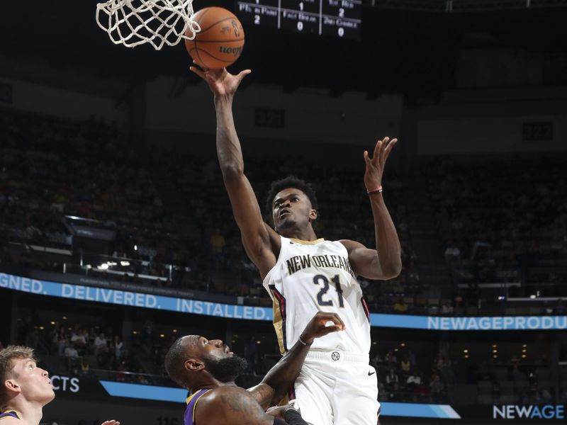 NEW ORLEANS, LA - NOVEMBER 16:  Yves Missi #21 of the New Orleans Pelicans shoots the ball during the game against the Los Angeles Lakers on November 16, 2024 at the Smoothie King Center in New Orleans, Louisiana. NOTE TO USER: User expressly acknowledges and agrees that, by downloading and or using this Photograph, user is consenting to the terms and conditions of the Getty Images License Agreement. Mandatory Copyright Notice: Copyright 2024 NBAE (Photo by Layne Murdoch Jr./NBAE via Getty Images)