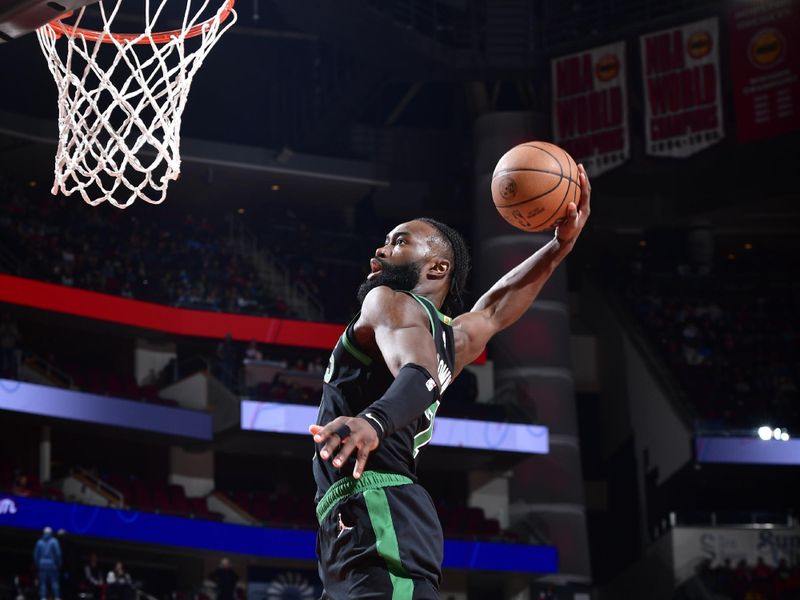 HOUSTON, TX - JANUARY 21: Jaylen Brown #7 of the Boston Celtics dunks the ball during the game against the Houston Rockets on January 21, 2024 at the Toyota Center in Houston, Texas. NOTE TO USER: User expressly acknowledges and agrees that, by downloading and or using this photograph, User is consenting to the terms and conditions of the Getty Images License Agreement. Mandatory Copyright Notice: Copyright 2024 NBAE (Photo by Logan Riely/NBAE via Getty Images)