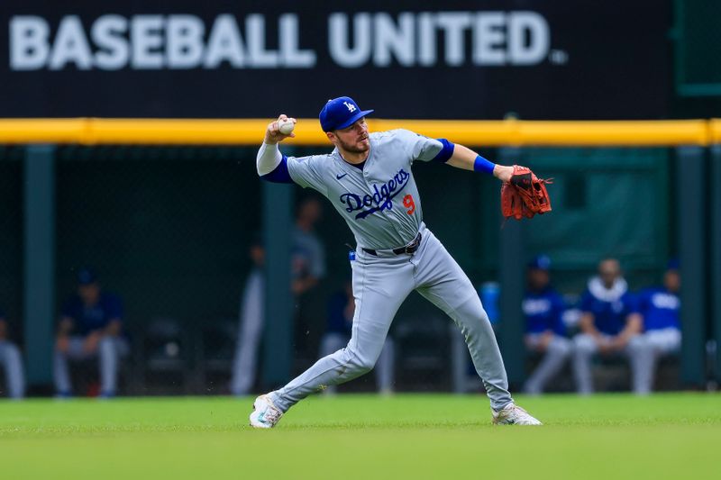 May 26, 2024; Cincinnati, Ohio, USA; Los Angeles Dodgers second baseman Gavin Lux (9) throws to first to get Cincinnati Reds catcher Luke Maile (not pictured) out in the second inning at Great American Ball Park. Mandatory Credit: Katie Stratman-USA TODAY Sports