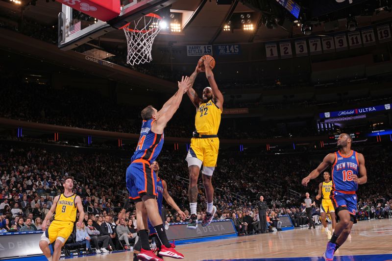 NEW YORK, NY - FEBRUARY 10: Isaiah Jackson #22 of the Indiana Pacers drives to the basket during the game against the New York Knicks on February 10, 2024 at Madison Square Garden in New York City, New York.  NOTE TO USER: User expressly acknowledges and agrees that, by downloading and or using this photograph, User is consenting to the terms and conditions of the Getty Images License Agreement. Mandatory Copyright Notice: Copyright 2024 NBAE  (Photo by Jesse D. Garrabrant/NBAE via Getty Images)