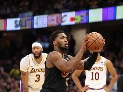 CLEVELAND, OH - NOVEMBER 25: Donovan Mitchell #45 of the Cleveland Cavaliers shoots a free throw during the game against the Los Angeles Lakers on November 25, 2023 at Rocket Mortgage FieldHouse in Cleveland, Ohio. NOTE TO USER: User expressly acknowledges and agrees that, by downloading and/or using this Photograph, user is consenting to the terms and conditions of the Getty Images License Agreement. Mandatory Copyright Notice: Copyright 2023 NBAE (Photo by  Lauren Leigh Bacho/NBAE via Getty Images)