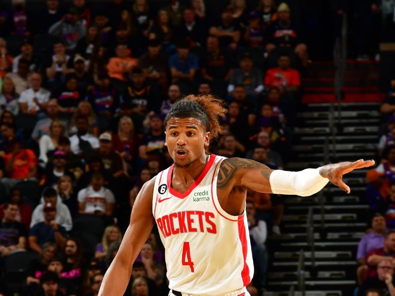 PHOENIX, AZ - OCTOBER 30: Jalen Green #4 of the Houston Rockets handles the ball during the game against the Phoenix Suns on October 30, 2022 at Footprint Center in Phoenix, Arizona. NOTE TO USER: User expressly acknowledges and agrees that, by downloading and or using this photograph, user is consenting to the terms and conditions of the Getty Images License Agreement. Mandatory Copyright Notice: Copyright 2022 NBAE (Photo by Kate Frese/NBAE via Getty Images)