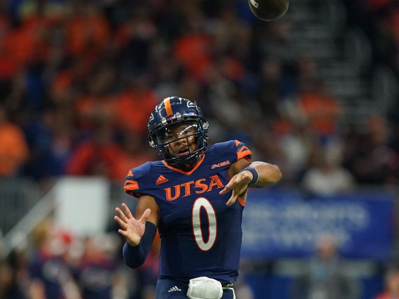 Dec 3, 2021; San Antonio, TX, USA; UTSA Roadrunners quarterback Frank Harris (0) throws a pass in the second half of the 2021 Conference USA Championship Game against the Western Kentucky Hilltoppers at the Alamodome. Mandatory Credit: Daniel Dunn-USA TODAY Sports