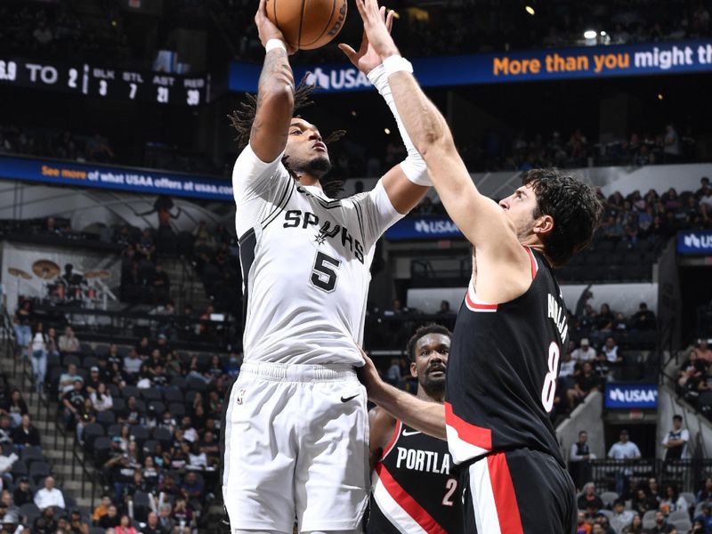 SAN ANTONIO, TX - NOVEMBER 7: Stephon Castle #5 of the San Antonio Spurs shoots the ball during the game against the Portland Trail Blazers on November 7, 2024 at the Frost Bank Center in San Antonio, Texas. NOTE TO USER: User expressly acknowledges and agrees that, by downloading and or using this photograph, user is consenting to the terms and conditions of the Getty Images License Agreement. Mandatory Copyright Notice: Copyright 2024 NBAE (Photos by Logan Riely/NBAE via Getty Images)