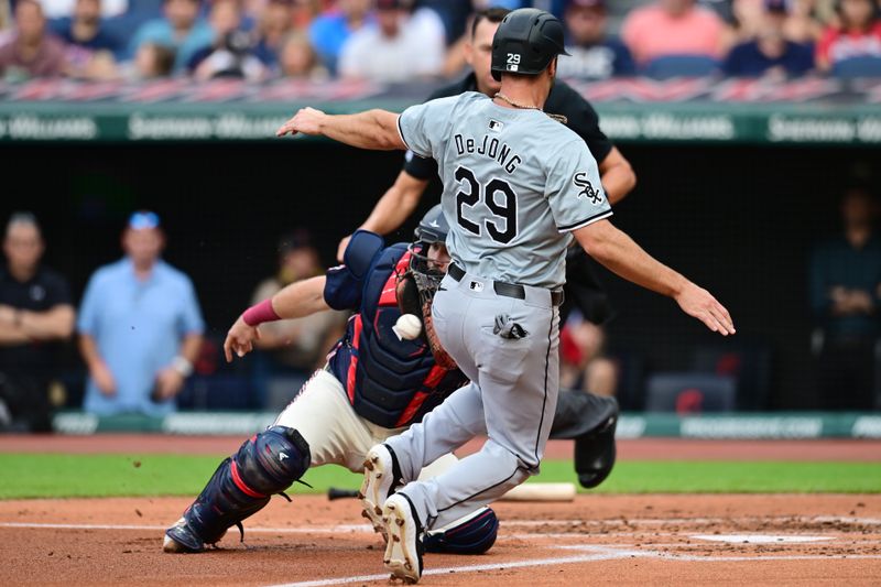 Guardians vs White Sox: Spotlight on José Ramírez's Stellar Performance