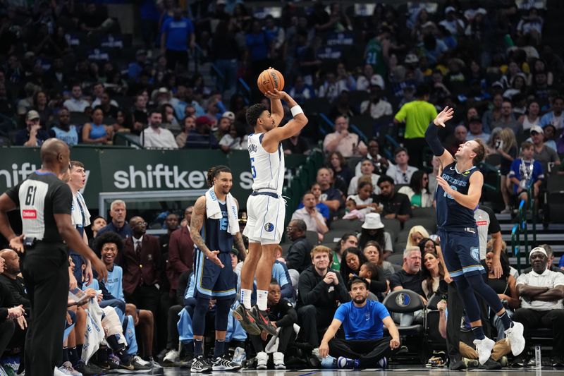 DALLAS, TX - OCTOBER 7: Quentin Grimes #5 of the Dallas Mavericks shoots a three point basket during the game against the Memphis Grizzlies during the 2024 NBA Preseason on October 7, 2024 at dalAmerican Airlines Center in Dallas, Texas. NOTE TO USER: User expressly acknowledges and agrees that, by downloading and or using this photograph, User is consenting to the terms and conditions of the Getty Images License Agreement. Mandatory Copyright Notice: Copyright 2024 NBAE (Photo by Glenn James/NBAE via Getty Images)