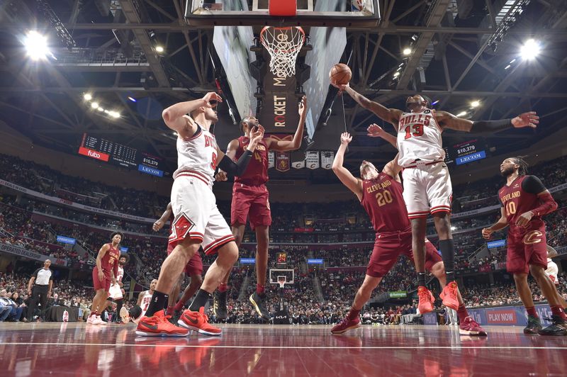 CLEVELAND, OH - FEBRUARY 14: Torrey Craig #13 of Chicago Bulls grabs the rebound during the game against the Cleveland Cavaliers on February 14, 2024 at Rocket Mortgage FieldHouse in Cleveland, Ohio. NOTE TO USER: User expressly acknowledges and agrees that, by downloading and/or using this Photograph, user is consenting to the terms and conditions of the Getty Images License Agreement. Mandatory Copyright Notice: Copyright 2024 NBAE (Photo by David Liam Kyle/NBAE via Getty Images)