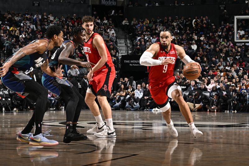 BROOKLYN, NY - JANUARY 27: Dillon Brooks #9 of the Houston Rockets drives to the basket during the game against the Brooklyn Nets on January 27, 2024 at Barclays Center in Brooklyn, New York. NOTE TO USER: User expressly acknowledges and agrees that, by downloading and or using this Photograph, user is consenting to the terms and conditions of the Getty Images License Agreement. Mandatory Copyright Notice: Copyright 2024 NBAE (Photo by David Dow/NBAE via Getty Images)