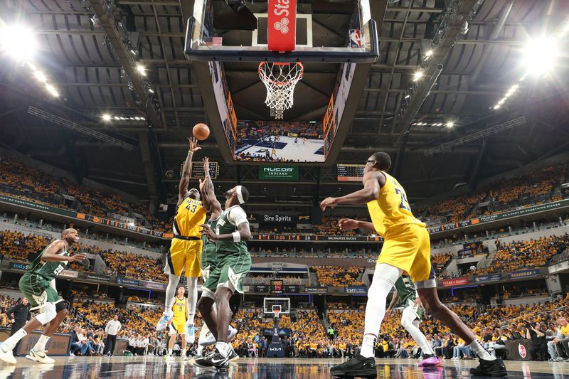 INDIANAPOLIS, IN - APRIL 26: Pascal Siakam #43 of the Indiana Pacers shoots the ball during the game against the Milwaukee Bucks during Round 1 Game 3 of the 2024 NBA Playoffs on April 26, 2024 at Gainbridge Fieldhouse in Indianapolis, Indiana. NOTE TO USER: User expressly acknowledges and agrees that, by downloading and or using this Photograph, user is consenting to the terms and conditions of the Getty Images License Agreement. Mandatory Copyright Notice: Copyright 2023 NBAE (Photo by Nathaniel S. Butler/NBAE via Getty Images)