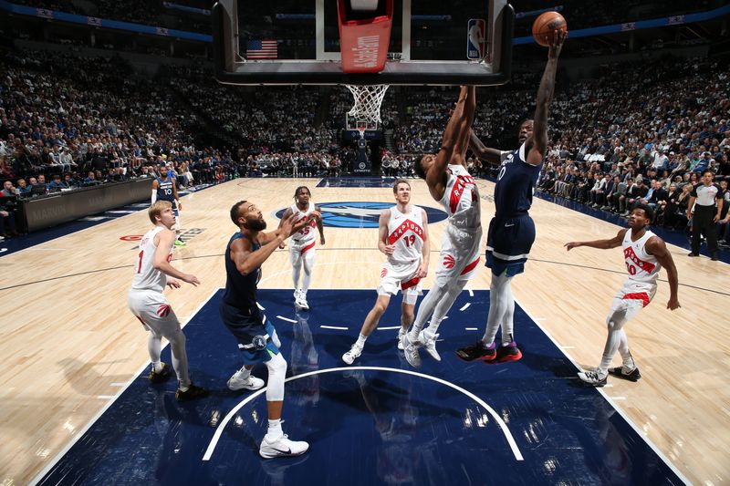 MINNEAPOLIS, MN -  OCTOBER 26: Julius Randle #30 of the Minnesota Timberwolves shoots the ball during the game against the Toronto Raptors on October 26, 2024 at Target Center in Minneapolis, Minnesota. NOTE TO USER: User expressly acknowledges and agrees that, by downloading and or using this Photograph, user is consenting to the terms and conditions of the Getty Images License Agreement. Mandatory Copyright Notice: Copyright 2024 NBAE (Photo by David Sherman/NBAE via Getty Images)