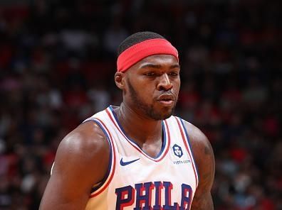 MIAMI, FL - DECEMBER 25:  Paul Reed #44 of the Philadelphia 76ers shoots a free throw during the game against the Miami Heat on December 25, 2023 at Kaseya Center in Miami, Florida. NOTE TO USER: User expressly acknowledges and agrees that, by downloading and or using this Photograph, user is consenting to the terms and conditions of the Getty Images License Agreement. Mandatory Copyright Notice: Copyright 2023 NBAE (Photo by David Sherman/NBAE via Getty Images)