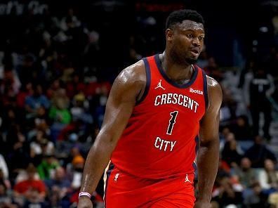 NEW ORLEANS, LOUISIANA - DECEMBER 23: Zion Williamson #1 of the New Orleans Pelicans dribbles the ball down court during the second quarter of an NBA game against the Houston Rockets at Smoothie King Center on December 23, 2023 in New Orleans, Louisiana. NOTE TO USER: User expressly acknowledges and agrees that, by downloading and or using this photograph, User is consenting to the terms and conditions of the Getty Images License Agreement. (Photo by Sean Gardner/Getty Images)