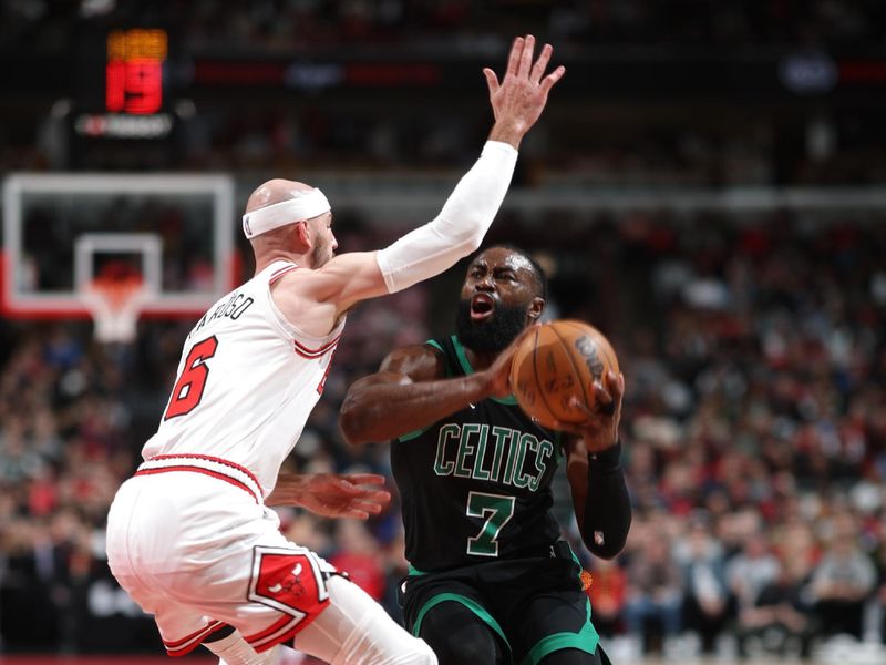 CHICAGO, IL - FEBRUARY 22: Jaylen Brown #7 of the Boston Celtics handles the ball during the game against the Chicago Bulls on February 22, 2024 at United Center in Chicago, Illinois. NOTE TO USER: User expressly acknowledges and agrees that, by downloading and or using this photograph, User is consenting to the terms and conditions of the Getty Images License Agreement. Mandatory Copyright Notice: Copyright 2024 NBAE (Photo by Jeff Haynes/NBAE via Getty Images)