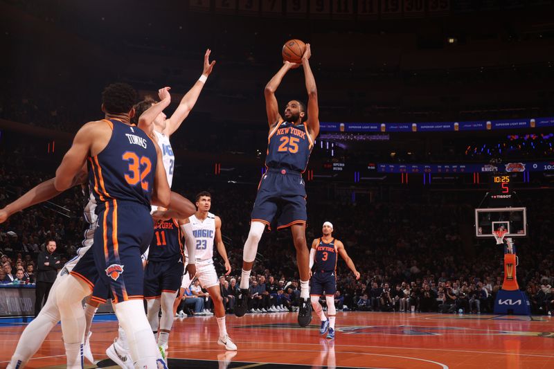 NEW YORK, NY - DECEMBER 3: Mikal Bridges #25 of the New York Knicks shoots the ball during the game against the Orlando Magic during the Emirates NBA Cup on December 3, 2024 at Madison Square Garden in New York City, New York.  NOTE TO USER: User expressly acknowledges and agrees that, by downloading and or using this photograph, User is consenting to the terms and conditions of the Getty Images License Agreement. Mandatory Copyright Notice: Copyright 2024 NBAE  (Photo by Nathaniel S. Butler/NBAE via Getty Images)