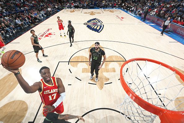 NEW ORLEANS, LA - NOVEMBER 4: Onyeka Okongwu #17 of the Atlanta Hawks shoots the ball during the game against the New Orleans Pelicans on November 4, 2023 at the Smoothie King Center in New Orleans, Louisiana. NOTE TO USER: User expressly acknowledges and agrees that, by downloading and or using this Photograph, user is consenting to the terms and conditions of the Getty Images License Agreement. Mandatory Copyright Notice: Copyright 2023 NBAE (Photo by Layne Murdoch Jr./NBAE via Getty Images)