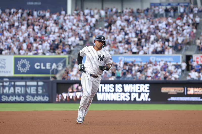 Jul 24, 2024; Bronx, New York, USA; New York Yankees second baseman Gleyber Torres (25) rounds the bases after hitting a solo home run against the New York Mets during the first inning at Yankee Stadium. Mandatory Credit: Brad Penner-USA TODAY Sports