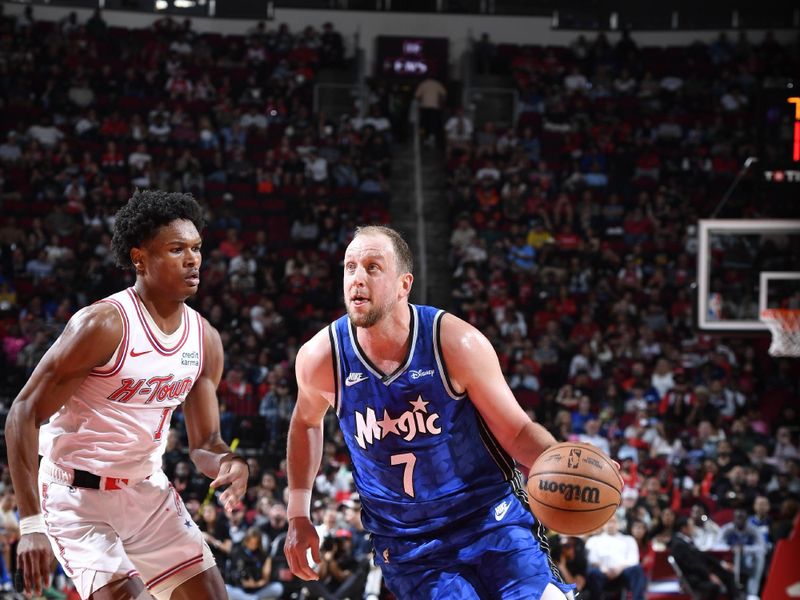 HOUSTON, TX - APRIL 9: Joe Ingles #7 of the Orlando Magic drives to the basket during the game against the Houston Rockets on April 9, 2024 at the Toyota Center in Houston, Texas. NOTE TO USER: User expressly acknowledges and agrees that, by downloading and or using this photograph, User is consenting to the terms and conditions of the Getty Images License Agreement. Mandatory Copyright Notice: Copyright 2024 NBAE (Photo by Logan Riely/NBAE via Getty Images)