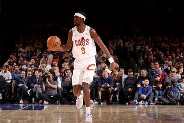 NEW YORK, NY - NOVEMBER 1: Caris LeVert #3 of the Cleveland Cavaliers handles the ball during the game against the New York Knicks on November 1, 2023 at Madison Square Garden in New York City, New York.  NOTE TO USER: User expressly acknowledges and agrees that, by downloading and or using this photograph, User is consenting to the terms and conditions of the Getty Images License Agreement. Mandatory Copyright Notice: Copyright 2023 NBAE  (Photo by Nathaniel S. Butler/NBAE via Getty Images)