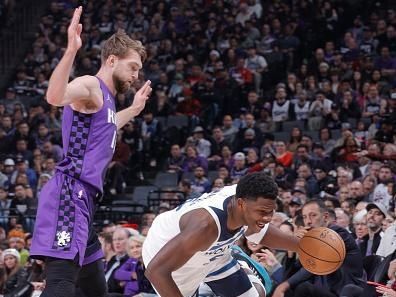 SACRAMENTO, CA - DECEMBER 23: Anthony Edwards #5 of the Minnesota Timberwolves dribbles the ball during the game against the Sacramento Kings on December 23, 2023 at Golden 1 Center in Sacramento, California. NOTE TO USER: User expressly acknowledges and agrees that, by downloading and or using this Photograph, user is consenting to the terms and conditions of the Getty Images License Agreement. Mandatory Copyright Notice: Copyright 2023 NBAE (Photo by Rocky Widner/NBAE via Getty Images)