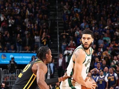 SAN FRANCISCO, CA - DECEMBER 19: Jayson Tatum #0 of the Boston Celtics handles the ball during the game against the Golden State Warriors on December 19, 2023 at Chase Center in San Francisco, California. NOTE TO USER: User expressly acknowledges and agrees that, by downloading and or using this photograph, user is consenting to the terms and conditions of Getty Images License Agreement. Mandatory Copyright Notice: Copyright 2023 NBAE (Photo by Mike Rasay/NBAE via Getty Images)