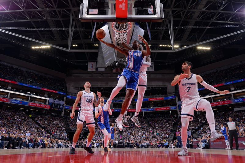 SACRAMENTO, CA - MARCH 18: Harrison Barnes #40 of the Sacramento Kings drives to the basket during the game against the Memphis Grizzlies on March 18, 2024 at Golden 1 Center in Sacramento, California. NOTE TO USER: User expressly acknowledges and agrees that, by downloading and or using this Photograph, user is consenting to the terms and conditions of the Getty Images License Agreement. Mandatory Copyright Notice: Copyright 2024 NBAE (Photo by Rocky Widner/NBAE via Getty Images)