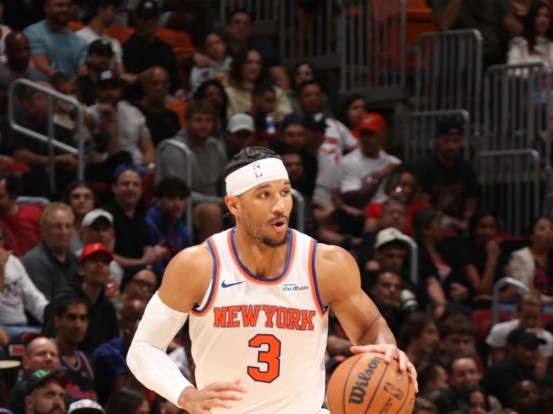 MIAMI, FL - MARCH 2: Josh Hart #3 of the New York Knicks dribbles the ball during the game against the Miami Heat on March 2, 2025 at Kaseya Center in Miami, Florida. NOTE TO USER: User expressly acknowledges and agrees that, by downloading and or using this Photograph, user is consenting to the terms and conditions of the Getty Images License Agreement. Mandatory Copyright Notice: Copyright 2025 NBAE (Photo by Issac Baldizon/NBAE via Getty Images)