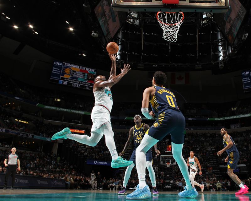 MEMPHIS, TN - DECEMBER 1: Marcus Smart #36 of the Memphis Grizzlies shoots the ball during the game against the Indiana Pacers on December 1, 2024 at FedExForum in Memphis, Tennessee. NOTE TO USER: User expressly acknowledges and agrees that, by downloading and or using this photograph, User is consenting to the terms and conditions of the Getty Images License Agreement. Mandatory Copyright Notice: Copyright 2024 NBAE (Photo by Joe Murphy/NBAE via Getty Images)