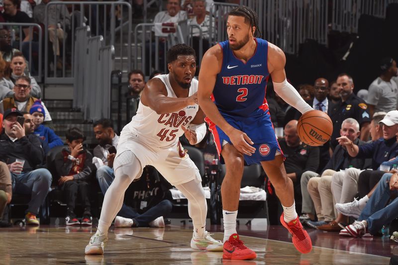 CLEVELAND, OH - OCTOBER 25: Cade Cunningham #2 of the Detroit Pistons looks to pass the ball during the game Cleveland Cavaliers on October 25, 2024 at Rocket Mortgage FieldHouse in Cleveland, Ohio. NOTE TO USER: User expressly acknowledges and agrees that, by downloading and/or using this Photograph, user is consenting to the terms and conditions of the Getty Images License Agreement. Mandatory Copyright Notice: Copyright 2024 NBAE (Photo by David Liam Kyle/NBAE via Getty Images)