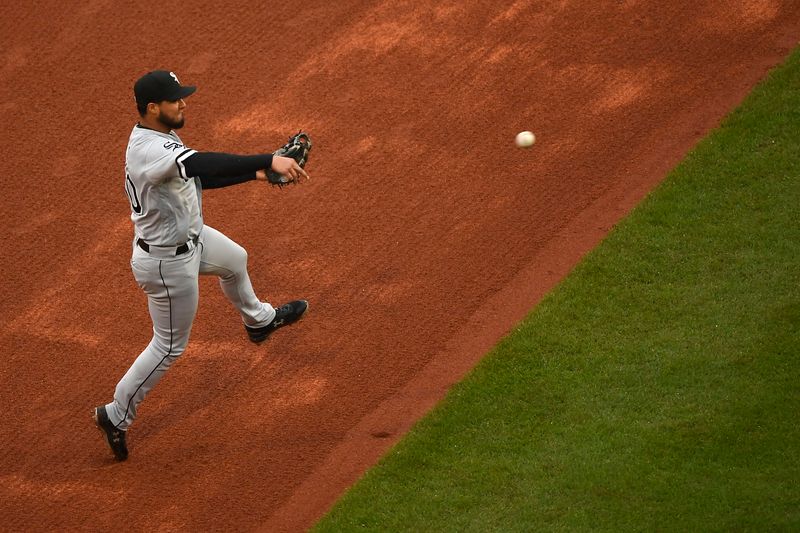 Sep 24, 2023; Boston, Massachusetts, USA;  Chicago White Sox third baseman Lenyn Sosa (50) throws the ball to first during the sixth inning against the Boston Red Sox at Fenway Park. Mandatory Credit: Bob DeChiara-USA TODAY Sports