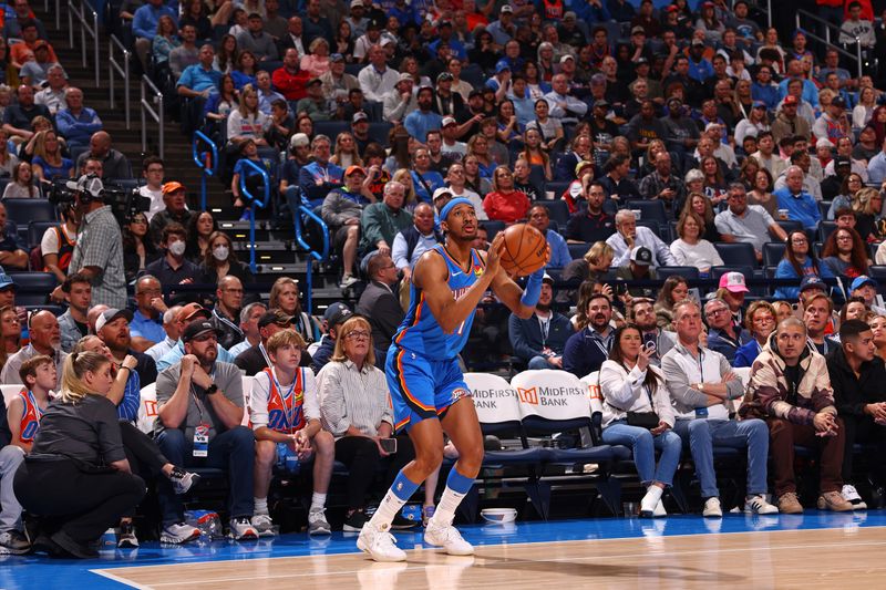 OKLAHOMA CITY, OK - MARCH 20: Aaron Wiggins #21 of the Oklahoma City Thunder shoots the ball during the game against the Utah Jazz on March 20, 2024 at Paycom Arena in Oklahoma City, Oklahoma. NOTE TO USER: User expressly acknowledges and agrees that, by downloading and or using this photograph, User is consenting to the terms and conditions of the Getty Images License Agreement. Mandatory Copyright Notice: Copyright 2024 NBAE (Photo by Zach Beeker/NBAE via Getty Images)