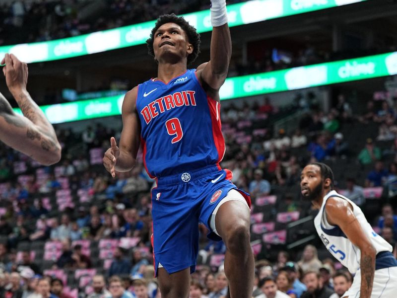 DALLAS, TX - OCTOBER 20: Ausar Thompson #9 of the Detroit Pistons drives to the basket during the game against the Dallas Mavericks on October 20, 2023 at the American Airlines Center in Dallas, Texas. NOTE TO USER: User expressly acknowledges and agrees that, by downloading and or using this photograph, User is consenting to the terms and conditions of the Getty Images License Agreement. Mandatory Copyright Notice: Copyright 2023 NBAE (Photo by Glenn James/NBAE via Getty Images)