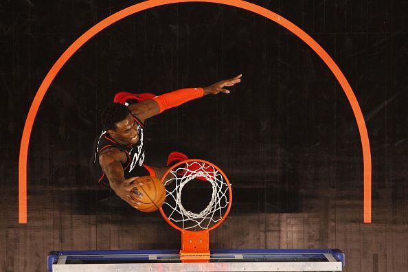 DETROIT, MI - NOVEMBER 5: Jalen Duren #0 of the Detroit Pistons drives to the basket during the game against the Phoenix Suns on November 5, 2023 at Little Caesars Arena in Detroit, Michigan. NOTE TO USER: User expressly acknowledges and agrees that, by downloading and/or using this photograph, User is consenting to the terms and conditions of the Getty Images License Agreement. Mandatory Copyright Notice: Copyright 2023 NBAE (Photo by Brian Sevald/NBAE via Getty Images)