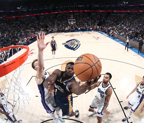 NEW ORLEANS, LA - NOVEMBER 22: Zion Williamson #1 of the New Orleans Pelicans drives to the basket during the game against the Sacramento Kings on November 22, 2023 at the Smoothie King Center in New Orleans, Louisiana. NOTE TO USER: User expressly acknowledges and agrees that, by downloading and or using this Photograph, user is consenting to the terms and conditions of the Getty Images License Agreement. Mandatory Copyright Notice: Copyright 2023 NBAE (Photo by Layne Murdoch Jr./NBAE via Getty Images)