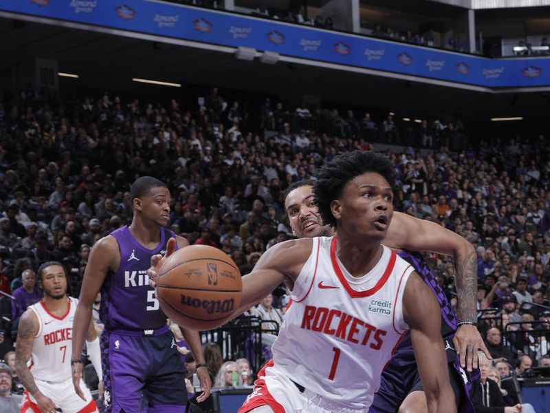 SACRAMENTO, CA - MARCH 10: Amen Thompson #1 of the Houston Rockets drives to the basket during the game against the Sacramento Kings on March 10, 2024 at Golden 1 Center in Sacramento, California. NOTE TO USER: User expressly acknowledges and agrees that, by downloading and or using this Photograph, user is consenting to the terms and conditions of the Getty Images License Agreement. Mandatory Copyright Notice: Copyright 2024 NBAE (Photo by Rocky Widner/NBAE via Getty Images)