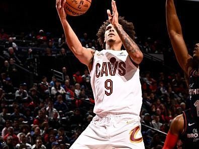 PHILADELPHIA, PA - NOVEMBER 21:  Craig Porter #9 of the Cleveland Cavaliers drives to the basket during the game against the Philadelphia 76ers during the In-Season Tournament on November 21, 2023 at the Wells Fargo Center in Philadelphia, Pennsylvania NOTE TO USER: User expressly acknowledges and agrees that, by downloading and/or using this Photograph, user is consenting to the terms and conditions of the Getty Images License Agreement. Mandatory Copyright Notice: Copyright 2023 NBAE (Photo by David Dow/NBAE via Getty Images)