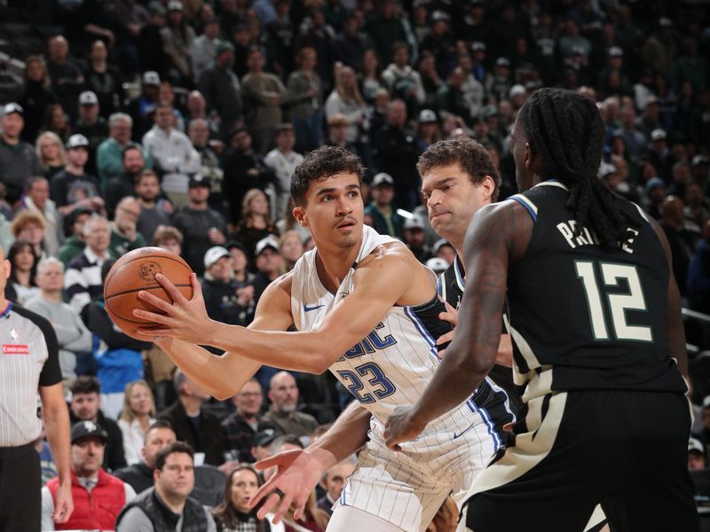 MILWAUKEE, WI - JANUARY 15: Tristan da Silva #23 of the Orlando Magic handles the ball during the game against the Milwaukee Bucks on January 15, 2025 at Fiserv Forum Center in Milwaukee, Wisconsin. NOTE TO USER: User expressly acknowledges and agrees that, by downloading and or using this Photograph, user is consenting to the terms and conditions of the Getty Images License Agreement. Mandatory Copyright Notice: Copyright 2025 NBAE (Photo by Gary Dineen/NBAE via Getty Images).