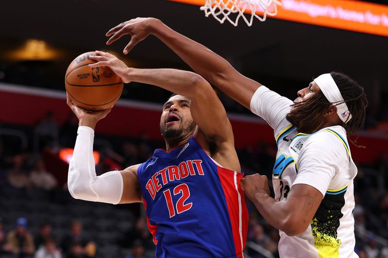 DETROIT, MICHIGAN - JANUARY 16: Tobias Harris #12 of the Detroit Pistons tries to get a first half shot off around Myles Turner #33 of the Indiana Pacers at Little Caesars Arena on January 16, 2025 in Detroit, Michigan. NOTE TO USER: User expressly acknowledges and agrees that, by downloading and or using this photograph, User is consenting to the terms and conditions of the Getty Images License. (Photo by Gregory Shamus/Getty Images)