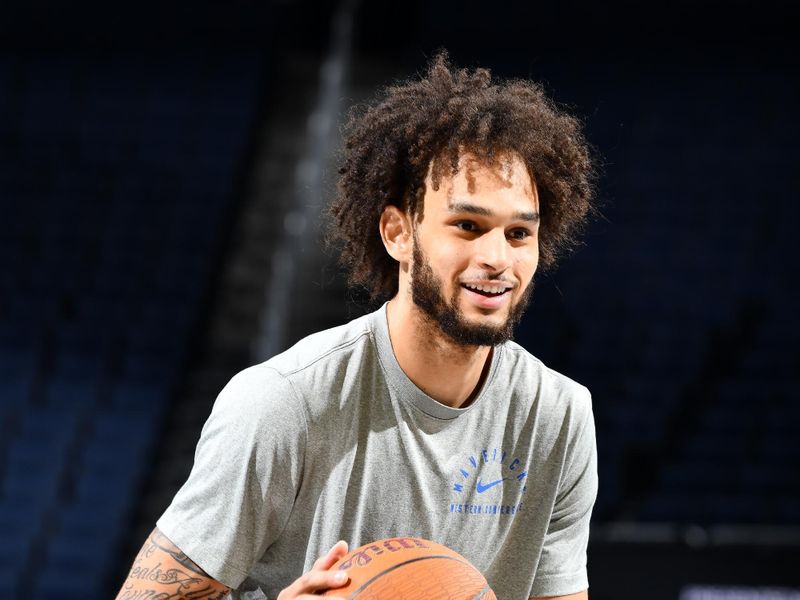 PHOENIX, AZ - NOVEMBER 12: Dereck Lively II #2 of the Dallas Mavericks warms up before the game against the Golden State Warriors during the Emirates NBA Cup game on November 12, 2024 at Footprint Center in Phoenix, Arizona. NOTE TO USER: User expressly acknowledges and agrees that, by downloading and or using this photograph, user is consenting to the terms and conditions of the Getty Images License Agreement. Mandatory Copyright Notice: Copyright 2024 NBAE (Photo by Barry Gossage/NBAE via Getty Images)