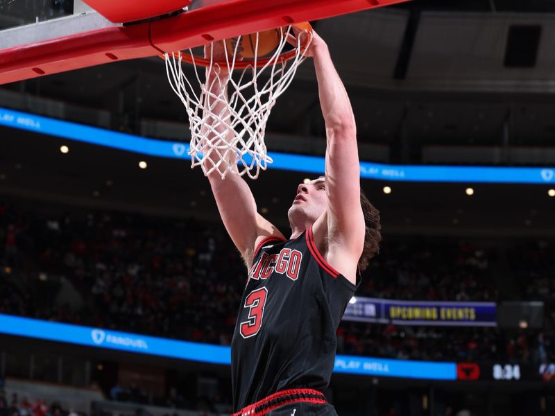 CHICAGO, IL - DECEMBER 13: Josh Giddey #3 of the Chicago Bulls dunks the ball during the game against the Charlotte Hornets on December 13, 2024 at United Center in Chicago, Illinois. NOTE TO USER: User expressly acknowledges and agrees that, by downloading and or using this photograph, User is consenting to the terms and conditions of the Getty Images License Agreement. Mandatory Copyright Notice: Copyright 2024 NBAE (Photo by Jeff Haynes/NBAE via Getty Images)