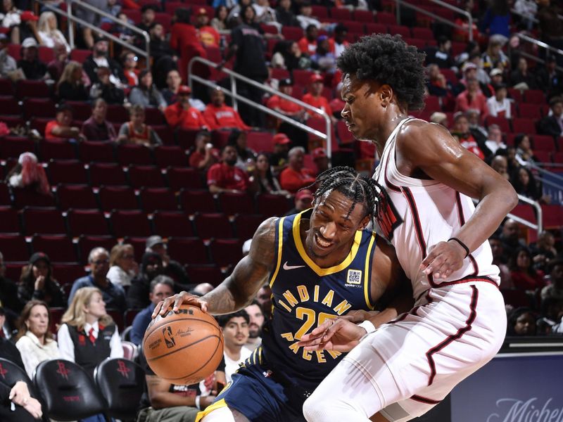 HOUSTON, TX - NOVEMBER 20:  Quenton Jackson #29 of the Indiana Pacers drives to the basket during the game against the Houston Rockets on November 20, 2024 at the Toyota Center in Houston, Texas. NOTE TO USER: User expressly acknowledges and agrees that, by downloading and or using this photograph, User is consenting to the terms and conditions of the Getty Images License Agreement. Mandatory Copyright Notice: Copyright 2024 NBAE (Photo by Logan Riely/NBAE via Getty Images)