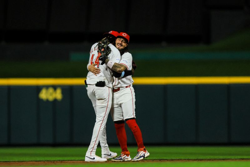 Aug 14, 2024; Cincinnati, Ohio, USA; Cincinnati Reds second baseman Jonathan India (6) hugs shortstop Elly De La Cruz (44) after the victory over the St. Louis Cardinals at Great American Ball Park. Mandatory Credit: Katie Stratman-USA TODAY Sports