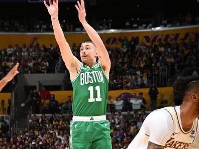 LOS ANGELES, CA - DECEMBER 25: Payton Pritchard #11 of the Boston Celtics shoots the ball during the game against the Los Angeles Lakers on December 25, 2023 at Crypto.Com Arena in Los Angeles, California. NOTE TO USER: User expressly acknowledges and agrees that, by downloading and/or using this Photograph, user is consenting to the terms and conditions of the Getty Images License Agreement. Mandatory Copyright Notice: Copyright 2023 NBAE (Photo by Andrew D. Bernstein/NBAE via Getty Images)